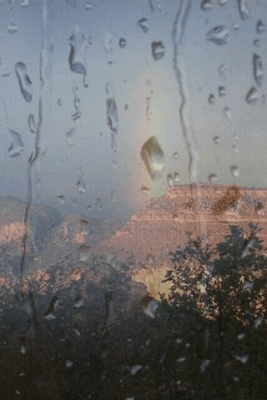 Capture d'écran de l'application Rainbow Rainfall - #3