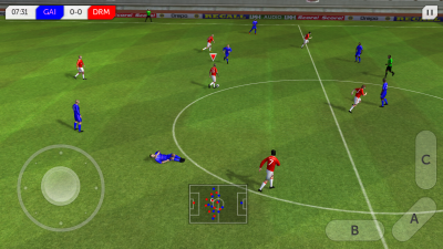 Capture d'écran de l'application Dream League Soccer Classic - #1